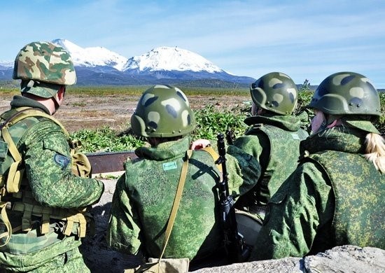 Тренинги по выживанию для женщин-военнослужащих