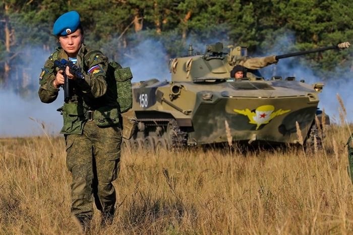 Обучение женщин-военнослужащих